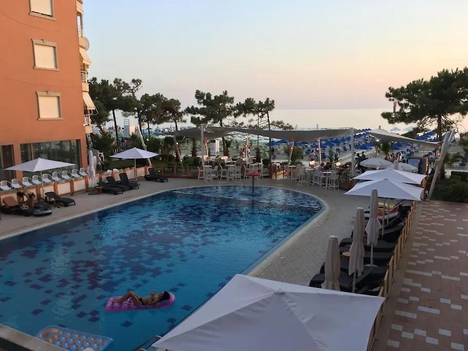 Charming Apartment, Sea View Durres Golem Golem (Tirana)
